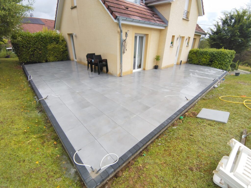 ma-maconnerie-90 - terrasse en dalle