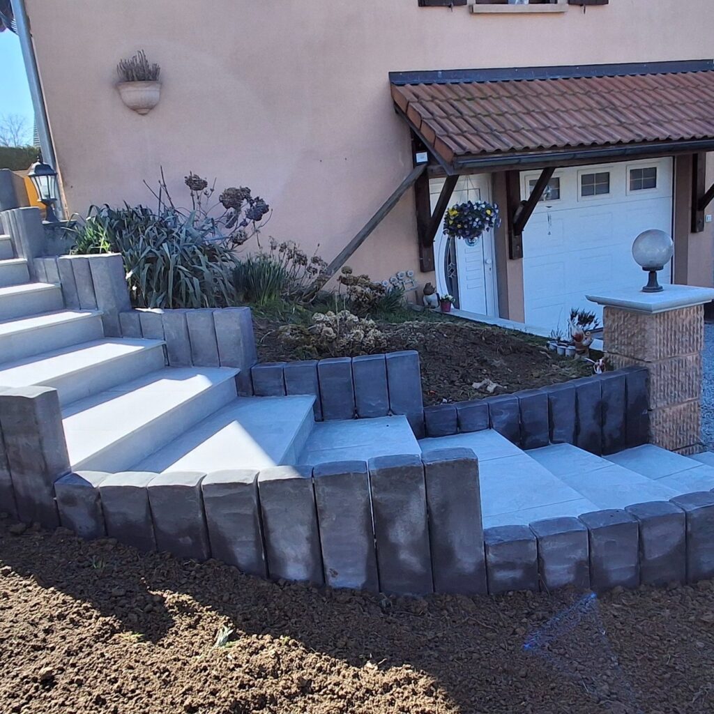 ma-maconnerie-90 - escalier en dalle