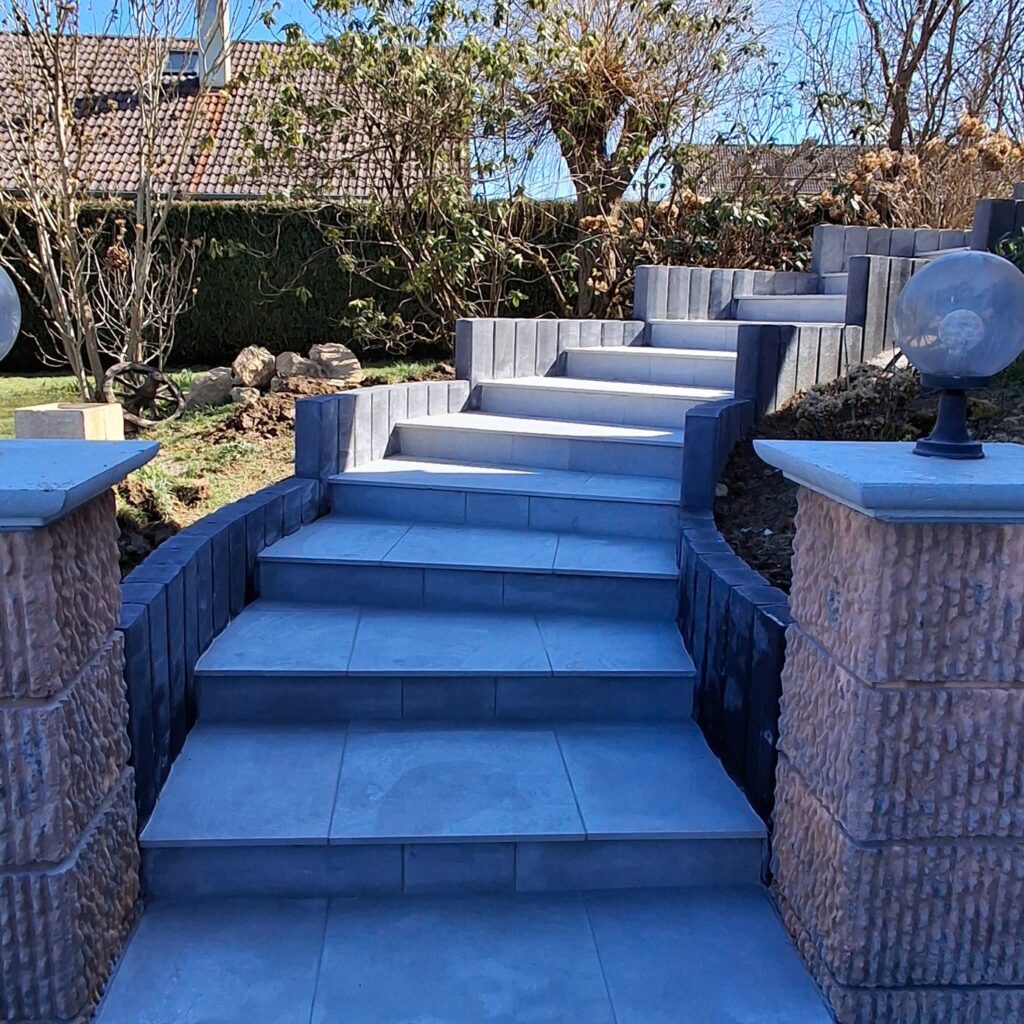 ma-maconnerie-90 - escalier en dalle