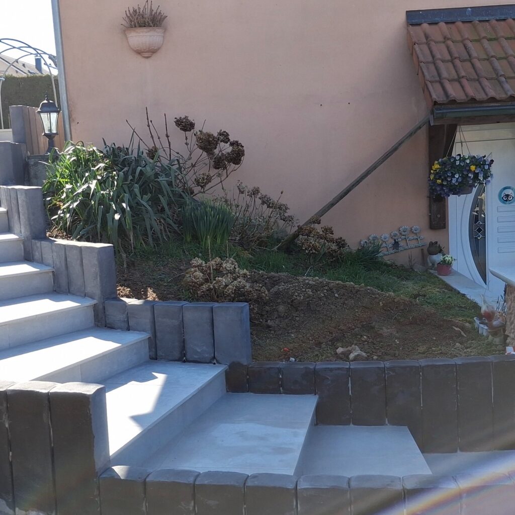 ma-maconnerie-90 - escalier en dalle