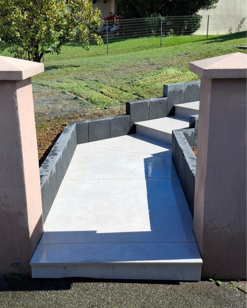 ma-maconnerie-90 - escalier en dalle